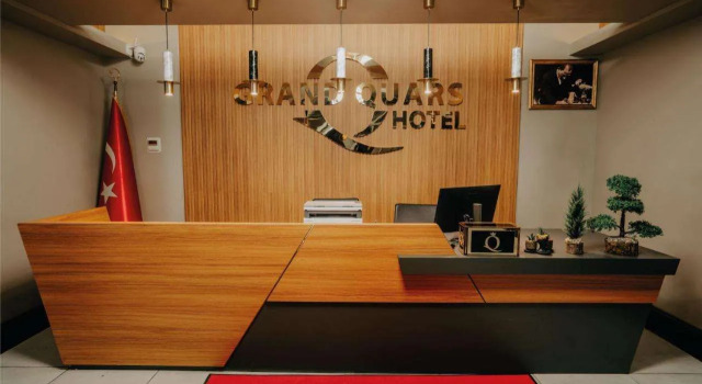 Grand Quars Hotel