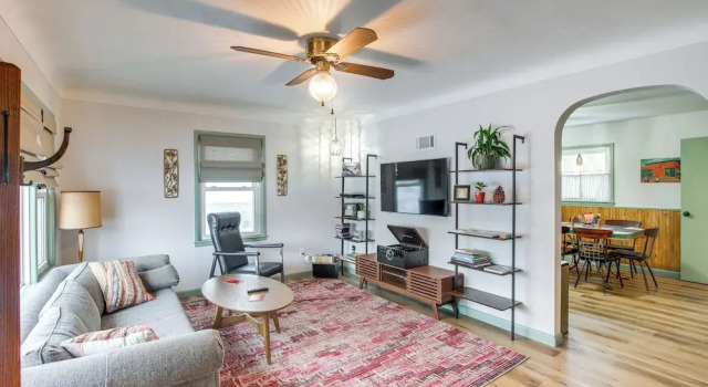 Коттедж Pet-friendly Hiawatha Retreat w/ Private Yard!