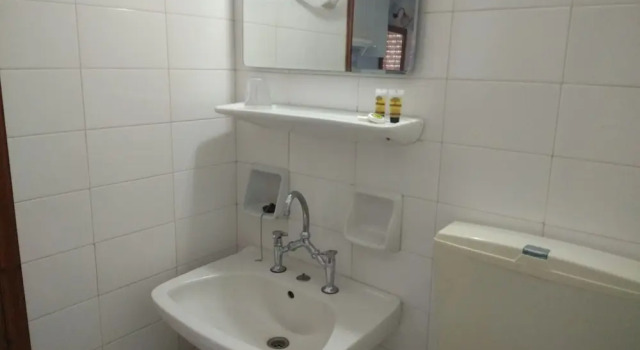 Трёхместный номер Standard с балконом Violetta Hotel