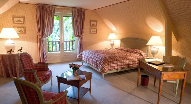 Auberge des Templiers, Rezerwuj Hostel Boismorand 