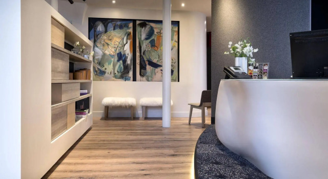 Max Hotel