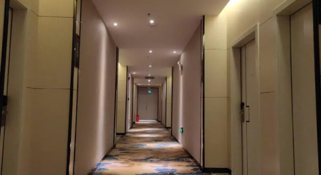 Shell Hotel Dongguan Shipai Town Lifeng Square
