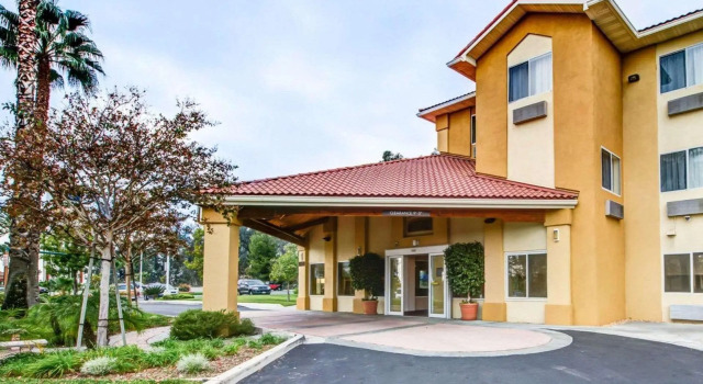 Номер Standard Comfort Inn Fontana
