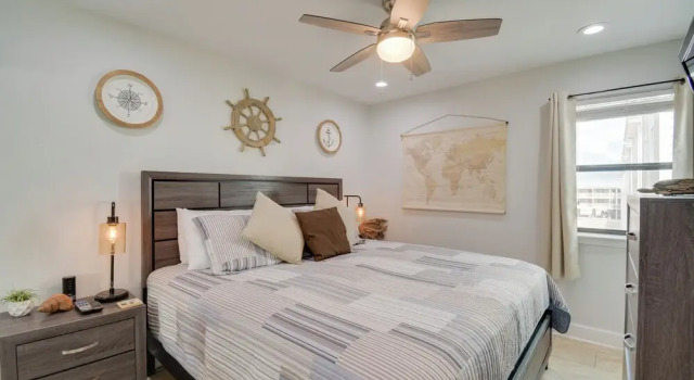 Апартаменты с 2 комнатами Vibrant Gulf Shores Getaway w/ Pool & Beach Access