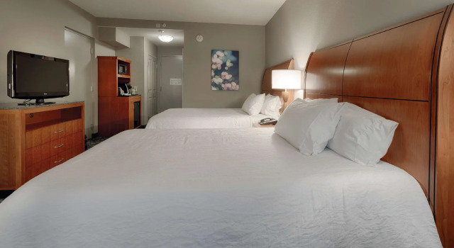 Четырёхместный номер Premium Hilton Garden Inn Cleveland/Twinsburg