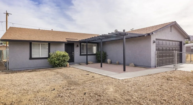 Live Centered with Hot Tub, Fire Pit In Joshua Tree home, Забронировать Дом для отпуска Джошуа-Три Joshua Tree National Park