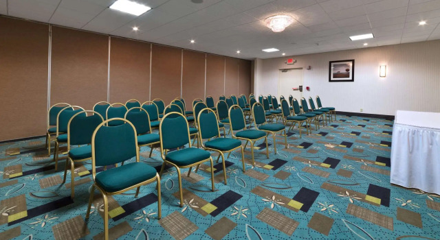 Days Inn by Wyndham Plattsburgh, Boek Hotel Plattsburgh Lake Champlain