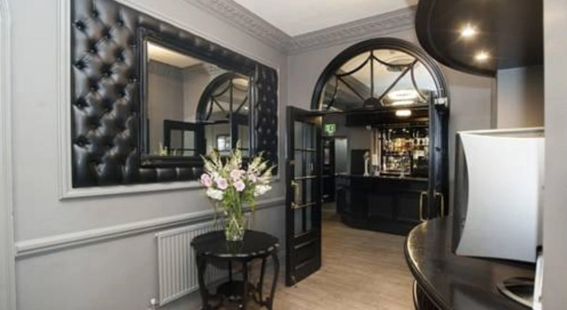 The Grand St Leger Hotel, Забронировать Отель Донкастер Южный Йоркшир, рядом с Аутлет-центр Lakeside Village