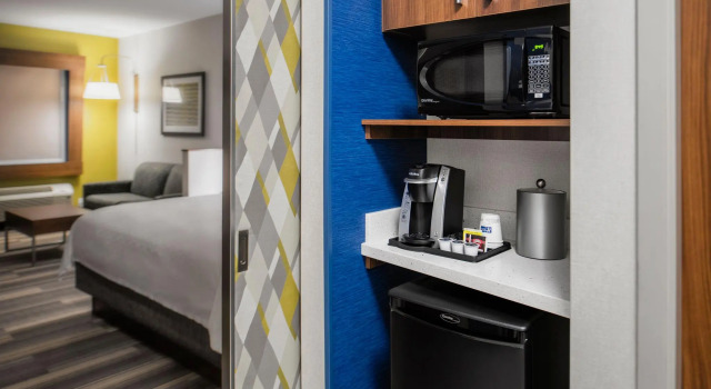 Номер Standard Holiday Inn Express & Suites Kelowna - East by IHG