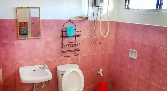 Двухместный номер Standard с балконом WHITE BEACH GUEST HOUSE