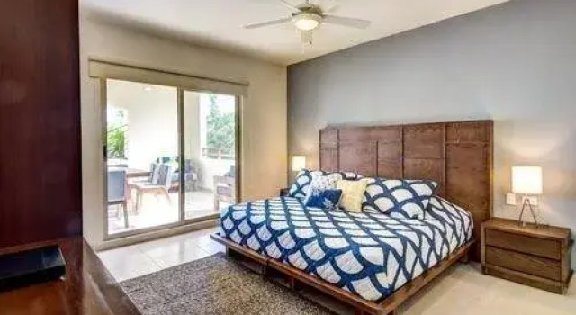 Delfino Penthouse, Prenota Hotel Zama 