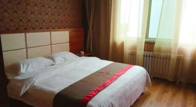 Люкс Jun Hotels (Longkou West Bus Station)