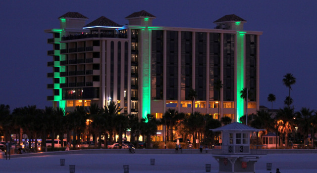 Pier House 60 Clearwater Beach Marina Hotel, Забронировать Отель Отели Клируотер-Бич 3 звезды, 3*