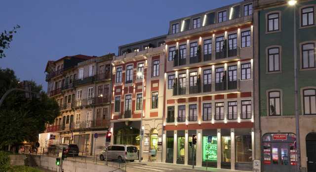 Se Catedral Hotel Porto, Tapestry Collection By Hilton