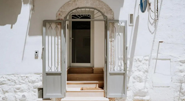 La Casita Blanca