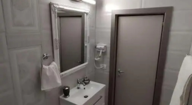 RELAX Downtown Suite