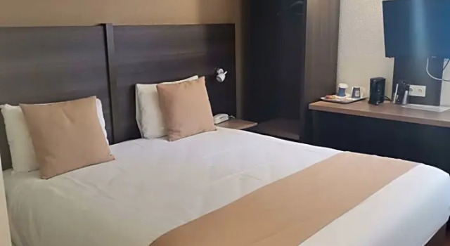 Одноместный номер Standard Hôtel Kyriad Epernay en Champagne