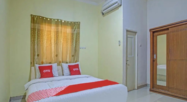 OYO 3883 The Red, Rezervovat Hotel Bogor 