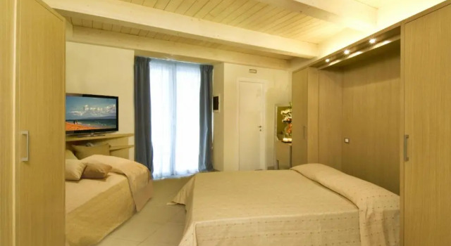 Студия Hotel Continental & Residence
