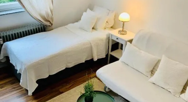 Top renoviertes Apartement in bester Lage von Homburg- 5 Fußminuten zur Uniklinik, Забронировать Апартаменты/квартира Хомбург земля Саар, рядом с Saarland University Hospital