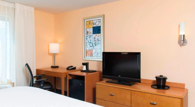 Двухместный номер Standard Fairfield Inn & Suites by Marriott Omaha Downtown