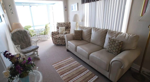 2710 W Ocean Front Lar 2 Bedroom Home