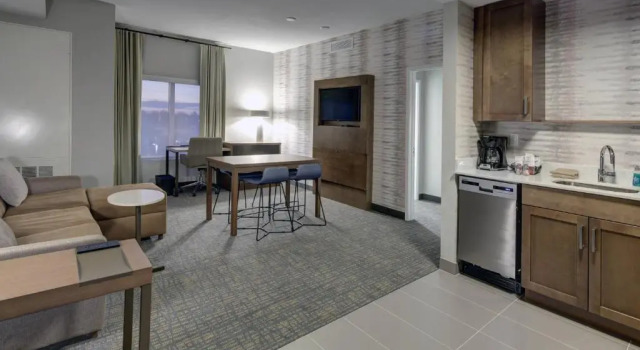 Четырёхместный люкс c 1 комнатой Residence Inn Fort Lauderdale Coconut Creek