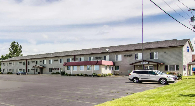 Номер Standard Days Inn by Wyndham Fergus Falls
