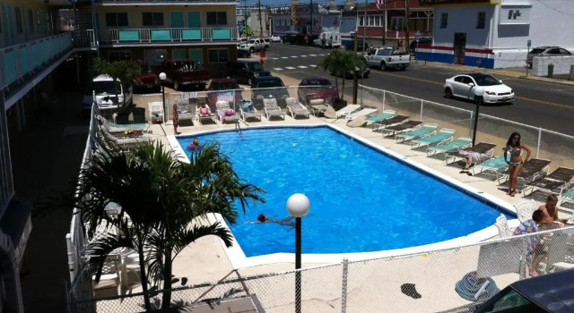 Четырёхместный номер Standard Surfside Motel - Seaside Heights