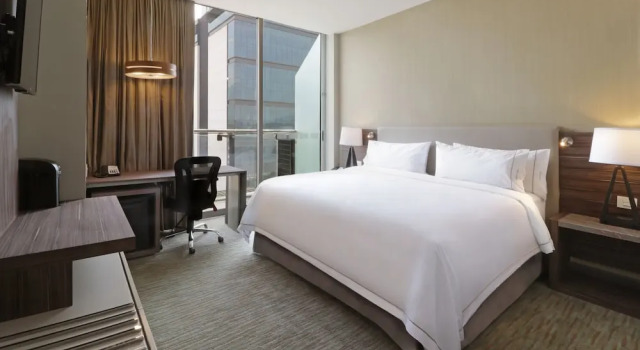 Двухместный полулюкс Holiday Inn Express & Suites Monterrey Valle by IHG