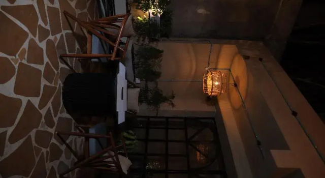 Divik Aparthotel ISBT Near Rani Kamlapati Habibganj, Забронировать Апарт-отель Бхопал штат Мадхья-Прадеш, рядом с Железнодорожный вокзал Хабибгандж