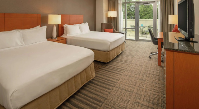 Четырёхместный номер Standard Hilton Vancouver Washington