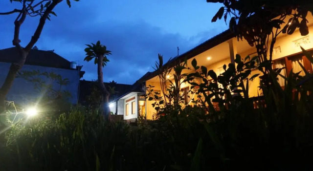 Кровать в общем номере Sila Urip Guest House