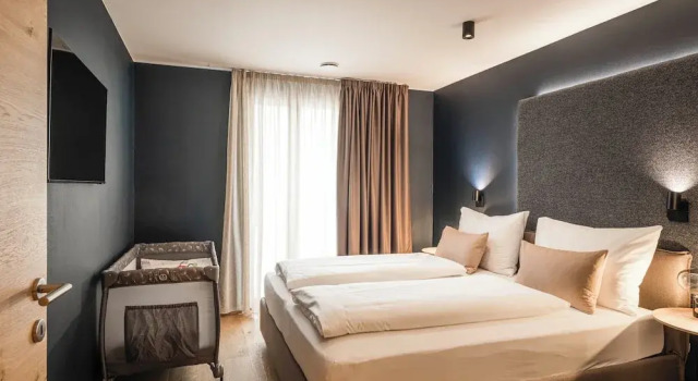 Апартаменты с балконом The Post Apartments