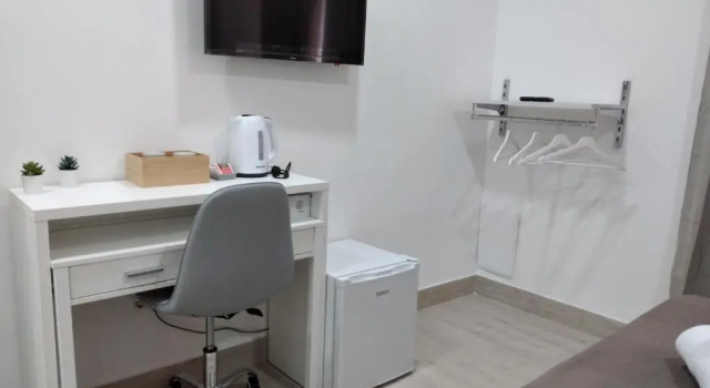 New Era Rooms, Забронировать Отель Отели Неаполя с парковкой, рядом с Ospedale degli Incurabili, Парковка