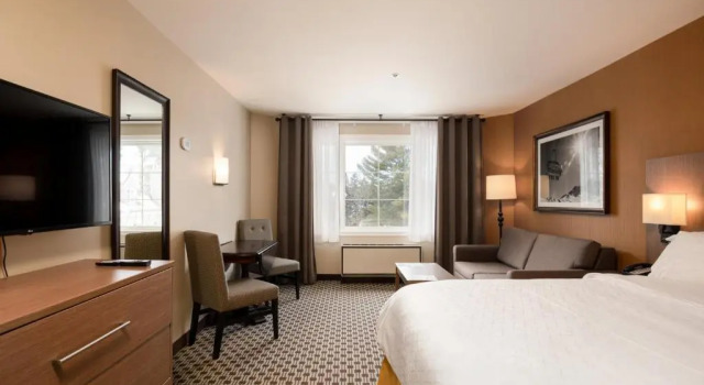 Двухместный номер Deluxe Holiday Inn Express & Suites Tremblant by IHG