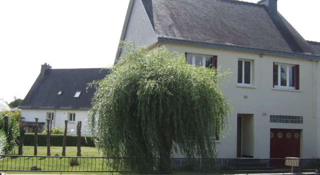 Maison 4 chambres 8 places à Loudéac, Varaa Hotelli Hotellit Côtes-d'Armor pysäköinnillä, Pysäköinti