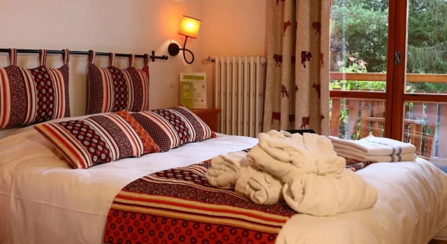 Номер Superior Logis Hôtel Les Peupliers