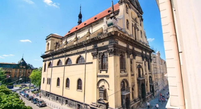 Кровать в общем номере Coffee Home Hostel