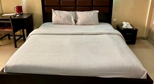 Номер Classic Whitehouse Msquare Hotel