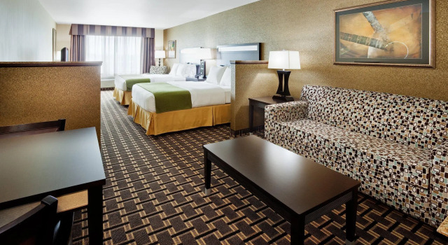Четырёхместный люкс Holiday Inn Express and Suites Limerick - Pottstown by IHG