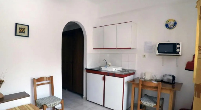 Студия Milos Apartments