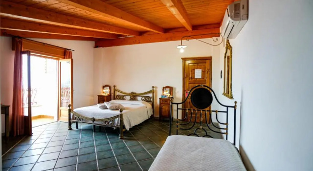 Четырёхместный номер Standard Hotel Residence Costa Azzurra
