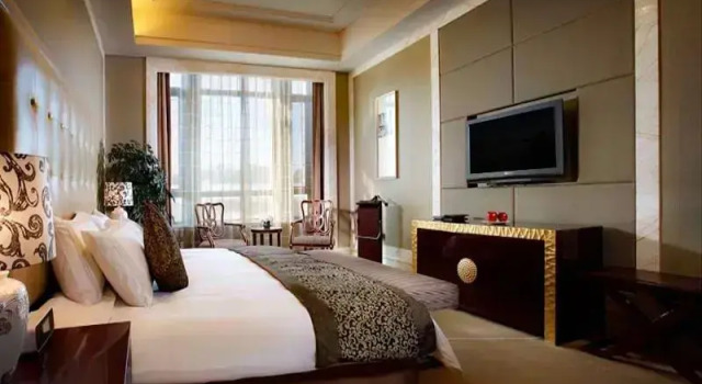 Люкс Crowne Plaza Ordos