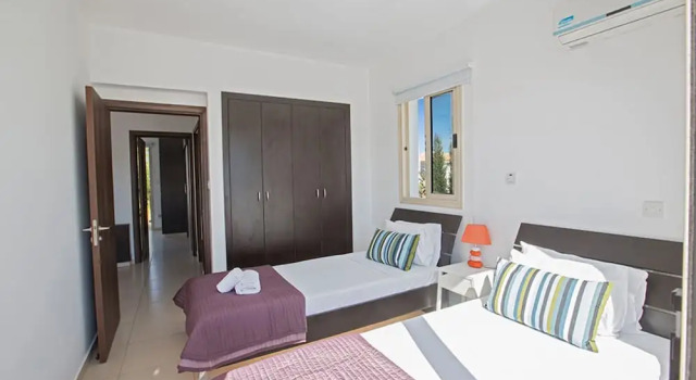 Cyprus Villa Near the Beach, Paralimni Villa 1289, Rezervovat Vila Chaty v Protaras, poblíž Pernera P Beach, Chalupa