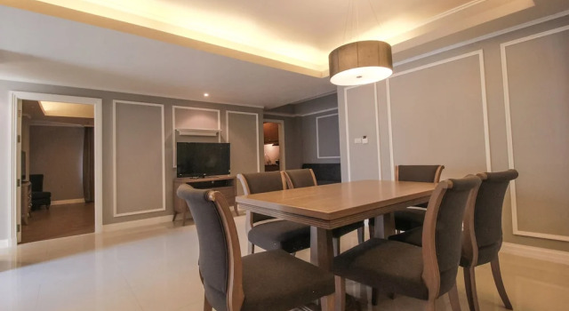Семейный номер Standard с 2 комнатами с балконом Hope Land Hotel Sukhumvit 24