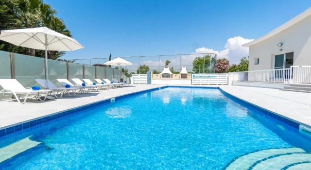 Вилла Villa Amelia by Ezoria Villas