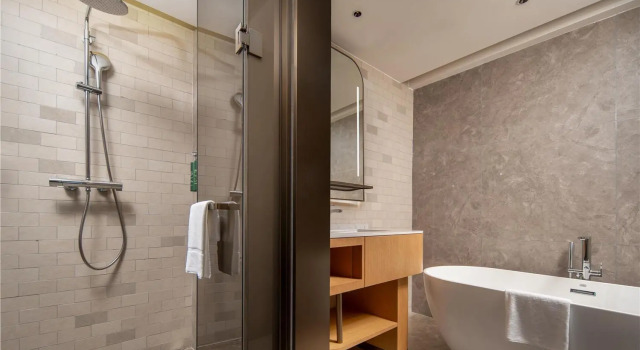 Люкс Deluxe Hilton Garden Inn Kunming Railway Station South