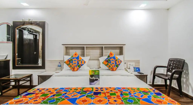Номер Deluxe FabHotel Rajnandani Residency