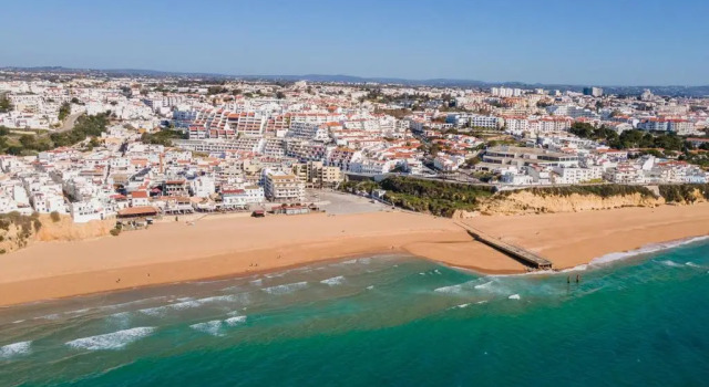 Апартаменты Typical T2 in Albufeira w/ Balcony by LovelyStay